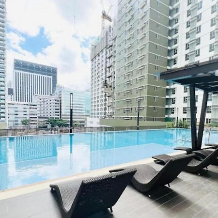 Cebu City Scape At Cebu It Park Exterior foto